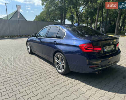 Синий БМВ 3 Серия, объемом двигателя 2 л и пробегом 130 тыс. км за 18000 $, фото 3 на Automoto.ua