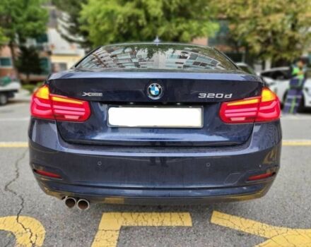 Синий БМВ 3 Серия, объемом двигателя 2 л и пробегом 122 тыс. км за 16000 $, фото 3 на Automoto.ua