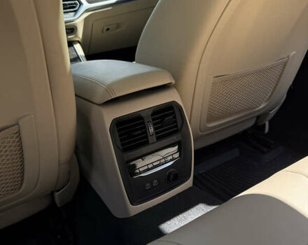 Синій БМВ 3 Серія, об'ємом двигуна 2 л та пробігом 70 тис. км за 39800 $, фото 11 на Automoto.ua