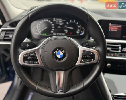 Синий БМВ 3 Серия, объемом двигателя 2 л и пробегом 32 тыс. км за 32000 $, фото 21 на Automoto.ua