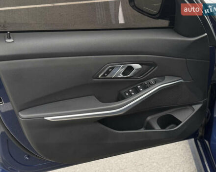 Синий БМВ 3 Серия, объемом двигателя 2 л и пробегом 32 тыс. км за 32000 $, фото 17 на Automoto.ua