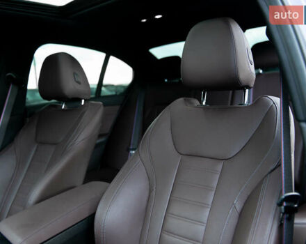 Синий БМВ 3 Серия, объемом двигателя 3 л и пробегом 15 тыс. км за 58000 $, фото 28 на Automoto.ua