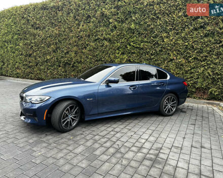 Синий БМВ 3 Серия, объемом двигателя 2 л и пробегом 22 тыс. км за 34900 $, фото 5 на Automoto.ua