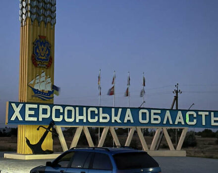 Синий БМВ 3 Серия, объемом двигателя 1.8 л и пробегом 234 тыс. км за 2500 $, фото 11 на Automoto.ua
