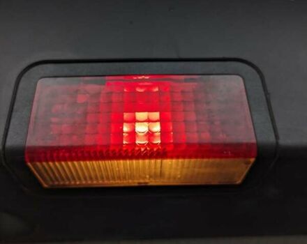 Синій БМВ 3 Серія, об'ємом двигуна 2 л та пробігом 285 тис. км за 4700 $, фото 17 на Automoto.ua