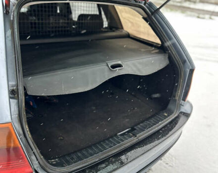 Синий БМВ 3 Серия, объемом двигателя 1.95 л и пробегом 356 тыс. км за 3699 $, фото 4 на Automoto.ua