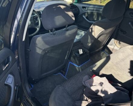 Синій БМВ 3 Серія, об'ємом двигуна 2 л та пробігом 400 тис. км за 3000 $, фото 3 на Automoto.ua