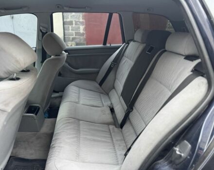 Синий БМВ 3 Серия, объемом двигателя 2 л и пробегом 250 тыс. км за 4300 $, фото 9 на Automoto.ua