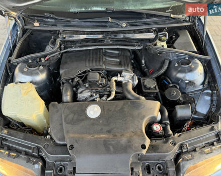 Синий БМВ 3 Серия, объемом двигателя 2 л и пробегом 250 тыс. км за 3400 $, фото 2 на Automoto.ua