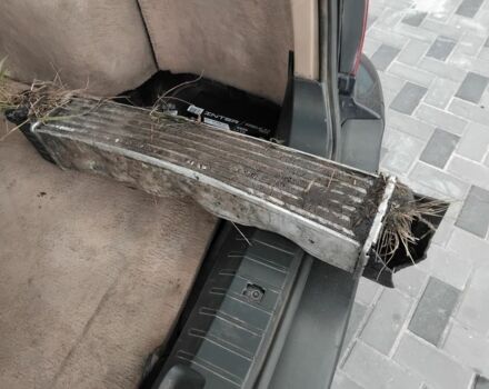 Синий БМВ 3 Серия, объемом двигателя 2 л и пробегом 320 тыс. км за 1650 $, фото 9 на Automoto.ua