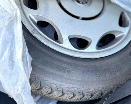 Синий БМВ 3 Серия, объемом двигателя 1.8 л и пробегом 300 тыс. км за 4900 $, фото 3 на Automoto.ua