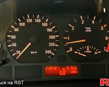 Синий БМВ 3 Серия, объемом двигателя 2 л и пробегом 232 тыс. км за 4700 $, фото 5 на Automoto.ua