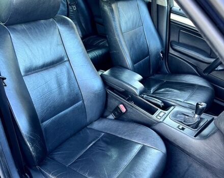 Синий БМВ 3 Серия, объемом двигателя 2.2 л и пробегом 390 тыс. км за 4300 $, фото 6 на Automoto.ua