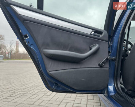 Синій БМВ 3 Серія, об'ємом двигуна 2 л та пробігом 355 тис. км за 4200 $, фото 5 на Automoto.ua