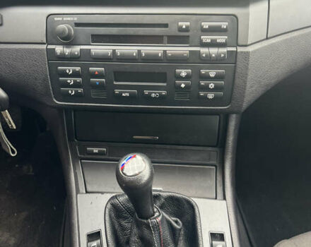 Синий БМВ 3 Серия, объемом двигателя 1.8 л и пробегом 220 тыс. км за 4900 $, фото 15 на Automoto.ua