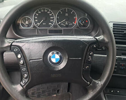 Синій БМВ 3 Серія, об'ємом двигуна 2 л та пробігом 410 тис. км за 3200 $, фото 30 на Automoto.ua