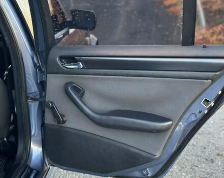 Синий БМВ 3 Серия, объемом двигателя 2 л и пробегом 415 тыс. км за 5950 $, фото 16 на Automoto.ua