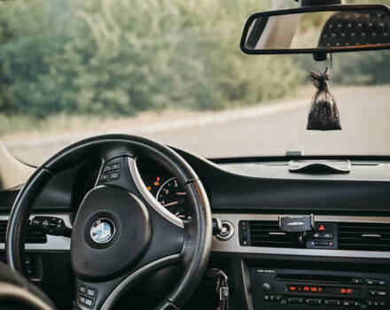 Синий БМВ 3 Серия, объемом двигателя 2 л и пробегом 185 тыс. км за 6499 $, фото 9 на Automoto.ua