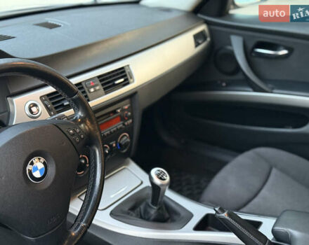 Синій БМВ 3 Серія, об'ємом двигуна 2 л та пробігом 370 тис. км за 6800 $, фото 8 на Automoto.ua