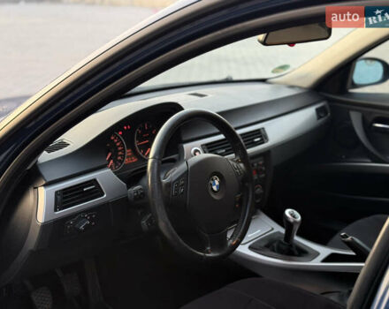 Синій БМВ 3 Серія, об'ємом двигуна 2 л та пробігом 370 тис. км за 6800 $, фото 9 на Automoto.ua