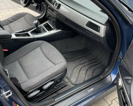 Синий БМВ 3 Серия, объемом двигателя 2 л и пробегом 305 тыс. км за 5300 $, фото 7 на Automoto.ua