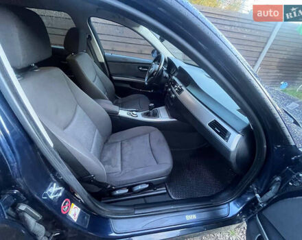 Синій БМВ 3 Серія, об'ємом двигуна 2 л та пробігом 280 тис. км за 7000 $, фото 11 на Automoto.ua