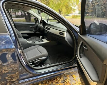 БМВ 3 Серия 2011 в Староконстантинов на Automoto.ua Синий БМВ 3 Серия, объемом двигателя 2 л и пробегом 390 тыс. км за 7200 $, фото 8 на Automoto.ua