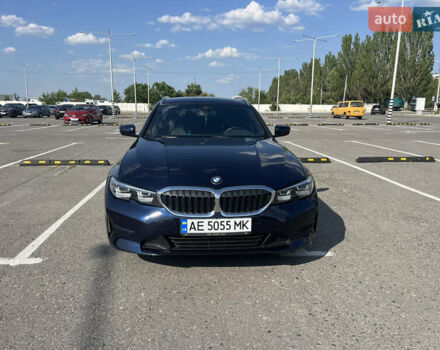 БМВ 3 Серия 2021 в Днепре (Днепропетровске) на Automoto.ua Синий БМВ 3 Серия, объемом двигателя 2 л и пробегом 107 тыс. км за 29000 $, фото 1 на Automoto.ua