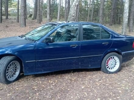 Синій БМВ 3 Серія, об'ємом двигуна 1.8 л та пробігом 505 тис. км за 2700 $, фото 1 на Automoto.ua
