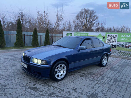 БМВ 3 Серія 1992 у Івано-Франківську на Automoto.ua Синій БМВ 3 Серія, об'ємом двигуна 1.8 л та пробігом 300 тис. км за 2300 $, фото 1 на Automoto.ua