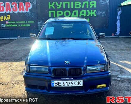 Синий БМВ 3 Серия, объемом двигателя 1.8 л и пробегом 211 тыс. км за 2400 $, фото 1 на Automoto.ua