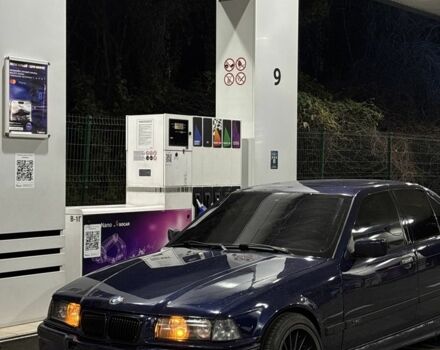 Синий БМВ 3 Серия, объемом двигателя 1.6 л и пробегом 666 тыс. км за 5700 $, фото 1 на Automoto.ua