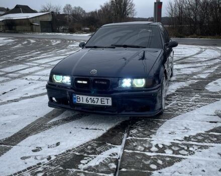 Синий БМВ 3 Серия, объемом двигателя 1.8 л и пробегом 40 тыс. км за 1600 $, фото 1 на Automoto.ua