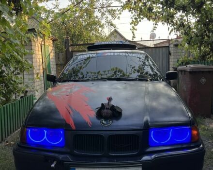 Синий БМВ 3 Серия, объемом двигателя 1.6 л и пробегом 300 тыс. км за 1597 $, фото 1 на Automoto.ua