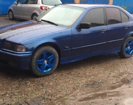 Синий БМВ 3 Серия, объемом двигателя 0 л и пробегом 250 тыс. км за 2700 $, фото 1 на Automoto.ua