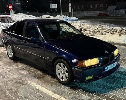 Синий БМВ 3 Серия, объемом двигателя 1.8 л и пробегом 362 тыс. км за 3400 $, фото 1 на Automoto.ua