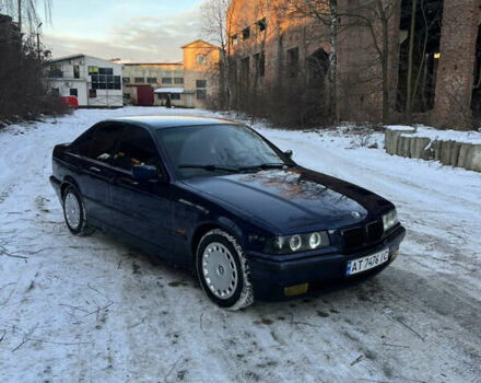 Синий БМВ 3 Серия, объемом двигателя 1.8 л и пробегом 375 тыс. км за 2650 $, фото 1 на Automoto.ua