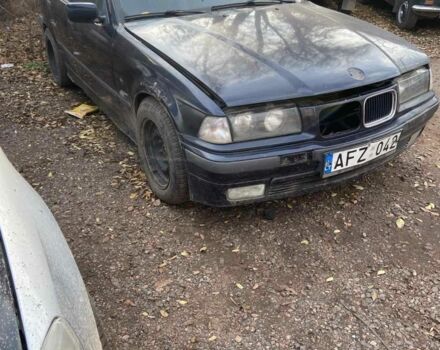 Синий БМВ 3 Серия, объемом двигателя 2 л и пробегом 300 тыс. км за 550 $, фото 1 на Automoto.ua