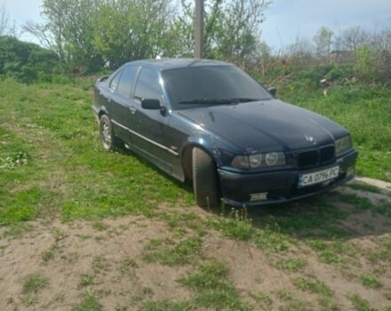 Синий БМВ 3 Серия, объемом двигателя 1.8 л и пробегом 1 тыс. км за 1004 $, фото 1 на Automoto.ua