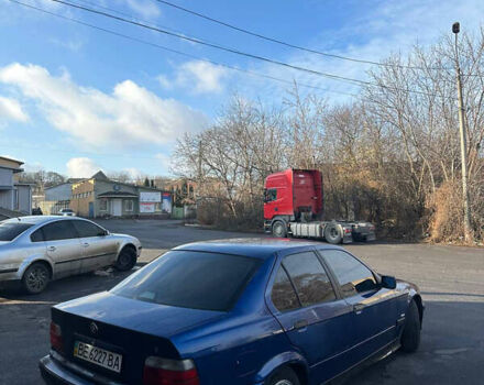 Синий БМВ 3 Серия, объемом двигателя 1.8 л и пробегом 300 тыс. км за 2000 $, фото 1 на Automoto.ua