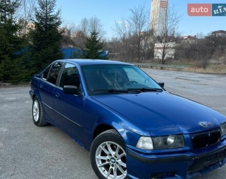 Синий БМВ 3 Серия, объемом двигателя 2 л и пробегом 480 тыс. км за 3950 $, фото 1 на Automoto.ua