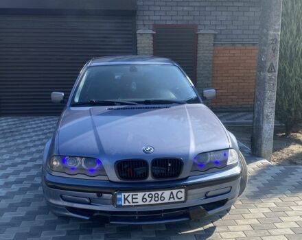 Синий БМВ 3 Серия, объемом двигателя 0 л и пробегом 300 тыс. км за 3011 $, фото 1 на Automoto.ua