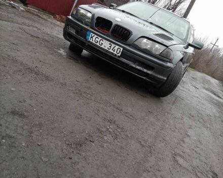 Синий БМВ 3 Серия, объемом двигателя 2 л и пробегом 299 тыс. км за 3000 $, фото 1 на Automoto.ua