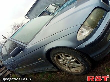 Синий БМВ 3 Серия, объемом двигателя 2 л и пробегом 325 тыс. км за 3700 $, фото 1 на Automoto.ua
