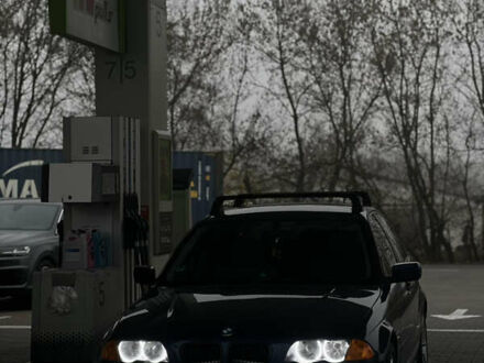 Синий БМВ 3 Серия, объемом двигателя 1.9 л и пробегом 330 тыс. км за 5399 $, фото 1 на Automoto.ua