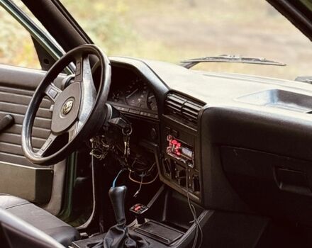 Зелений БМВ 3 Серія, об'ємом двигуна 1.8 л та пробігом 411 тис. км за 1500 $, фото 5 на Automoto.ua