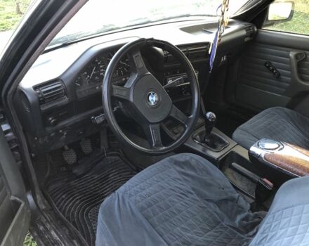 Зеленый БМВ 3 Серия, объемом двигателя 1.8 л и пробегом 300 тыс. км за 900 $, фото 5 на Automoto.ua