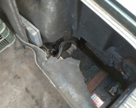 Зелений БМВ 3 Серія, об'ємом двигуна 2.4 л та пробігом 500 тис. км за 600 $, фото 8 на Automoto.ua