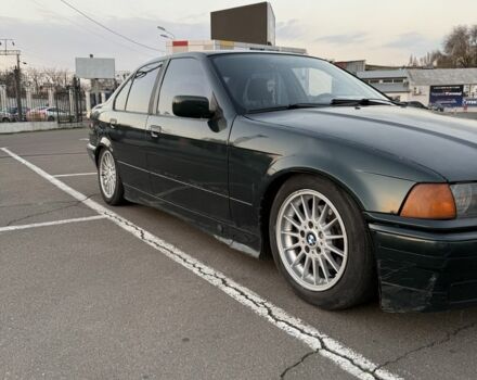 Зеленый БМВ 3 Серия, объемом двигателя 1.8 л и пробегом 111 тыс. км за 2100 $, фото 3 на Automoto.ua