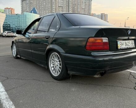 Зеленый БМВ 3 Серия, объемом двигателя 1.8 л и пробегом 111 тыс. км за 2100 $, фото 5 на Automoto.ua